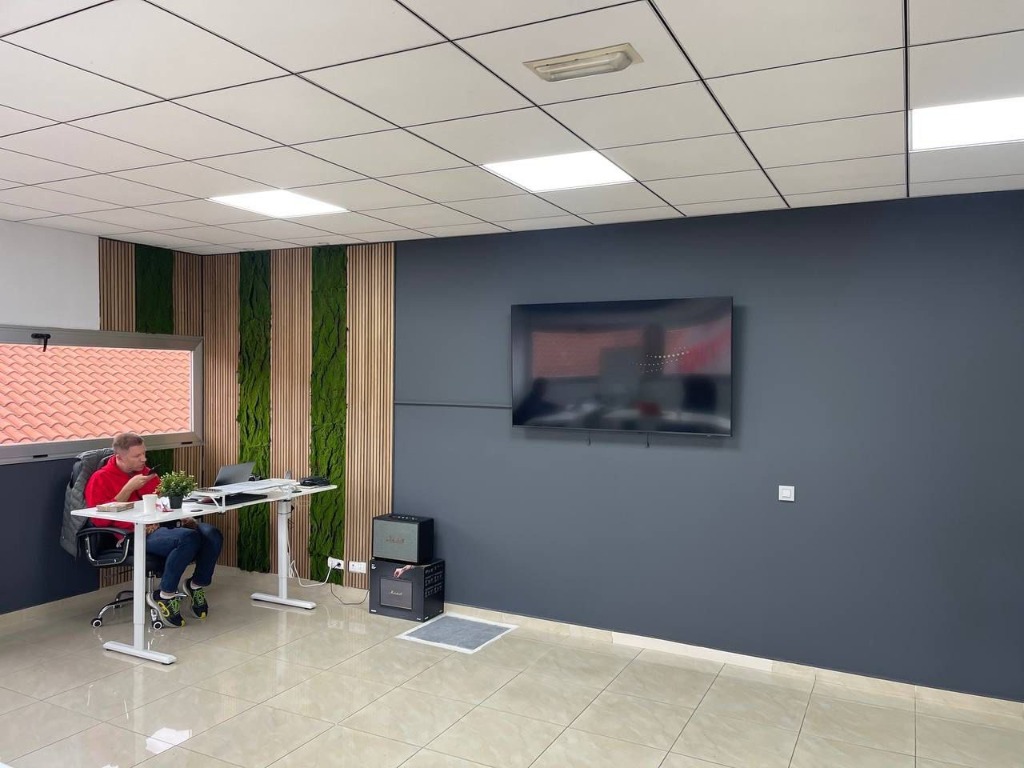 Customer Service Area